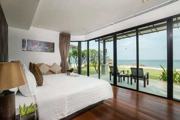 Beachfront Villa
