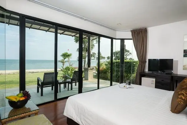 Beachfront Villa