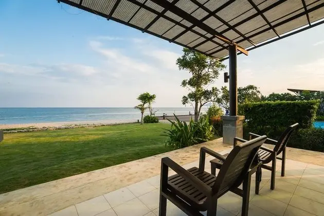 Beachfront Villa