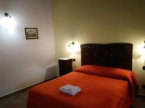 Tek Büyük Yataklı Oda