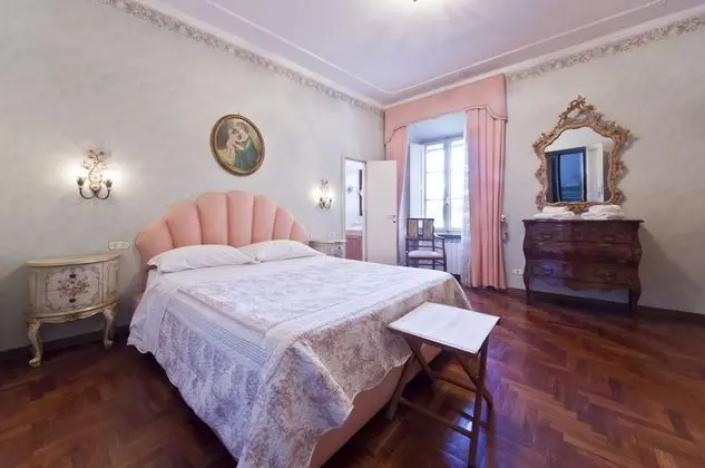 Tek Büyük veya İki Ayrı Yataklı Oda, Özel Banyo