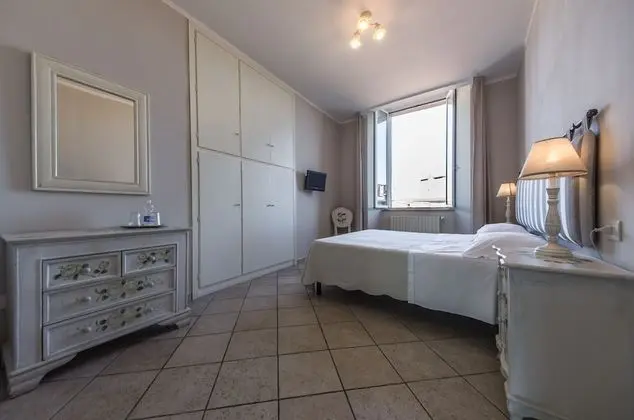 Tek Büyük veya İki Ayrı Yataklı Oda, Özel Banyo
