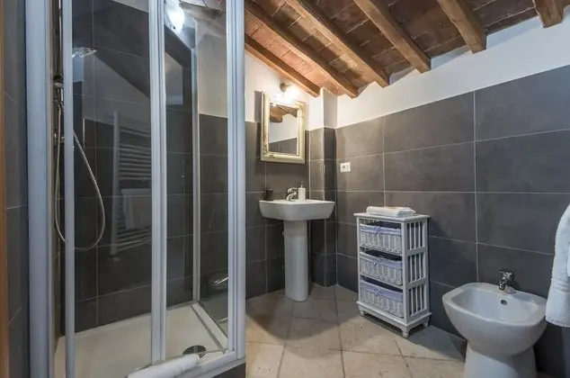 Tek Büyük veya İki Ayrı Yataklı Oda, Özel Banyo