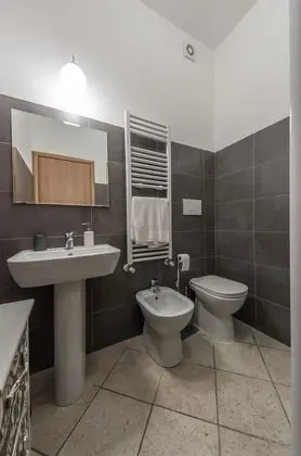 Tek Büyük veya İki Ayrı Yataklı Oda, Özel Banyo