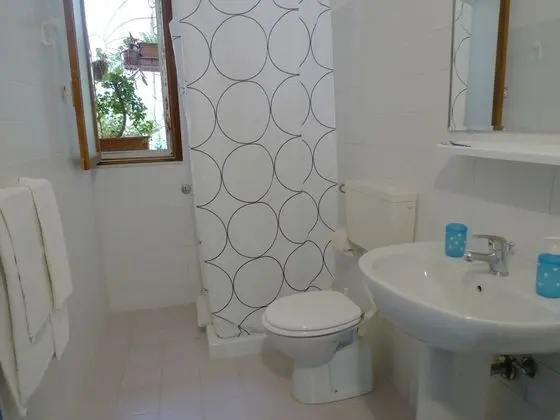 Comfort Dört Kişilik Oda, Özel Banyo, Bahçeli