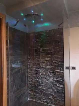 Standard Tek Büyük Yataklı Oda, Ortak Banyo
