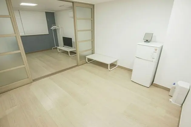 Deluxe Ondol B (Hotel Room)