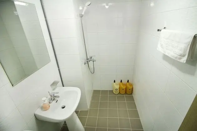 Deluxe Triple (Hotel Room)
