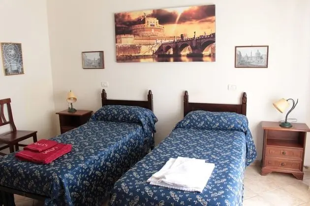 Standard Tek Büyük veya İki Ayrı Yataklı Oda