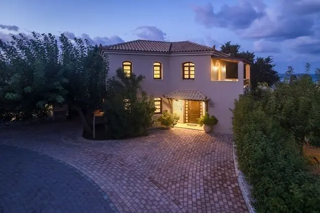 Villa (Argo)
