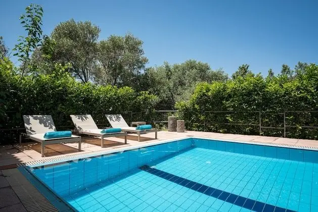 Villa (Argo)