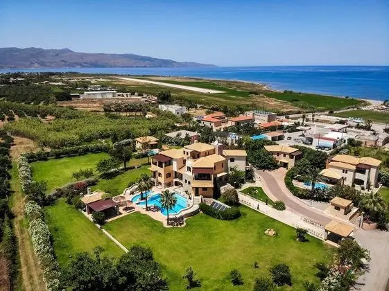 Villa (Argo)