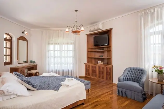 Villa (Natalie)