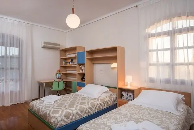 Villa (Natalie)