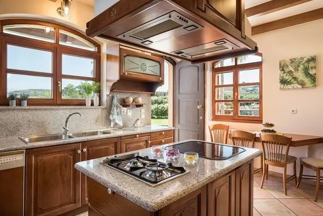 Villa (Natalie)