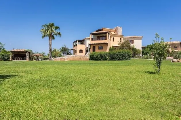 Villa (Natalie)