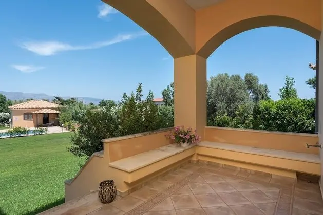 Villa (Natalie)