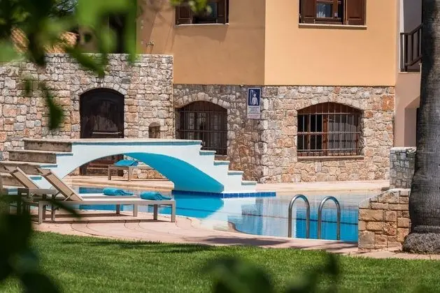 Villa (Natalie)