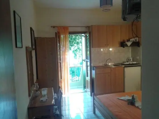 Tek Büyük Yataklı Oda (1)