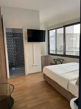 City Tek Büyük Yataklı Oda
