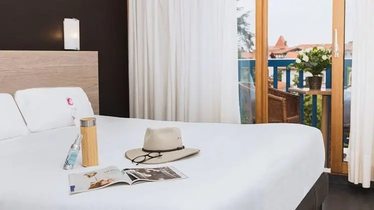 Superior Tek Büyük Yataklı Oda, Balkon