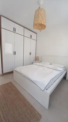 Daire-İki Yatak Odalı, Bahçe Manzaralı, Balkonlu