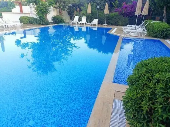 Dubles, Havuz Manzaralı