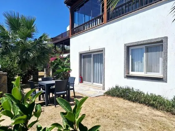 Studio, Deniz ve Dağ Manzaralı, Özel Bahçeli