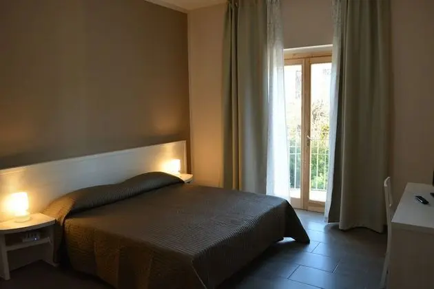 Classic Tek Büyük veya İki Ayrı Yataklı Oda, Engellilere Uygun, Bahçe Manzaralı