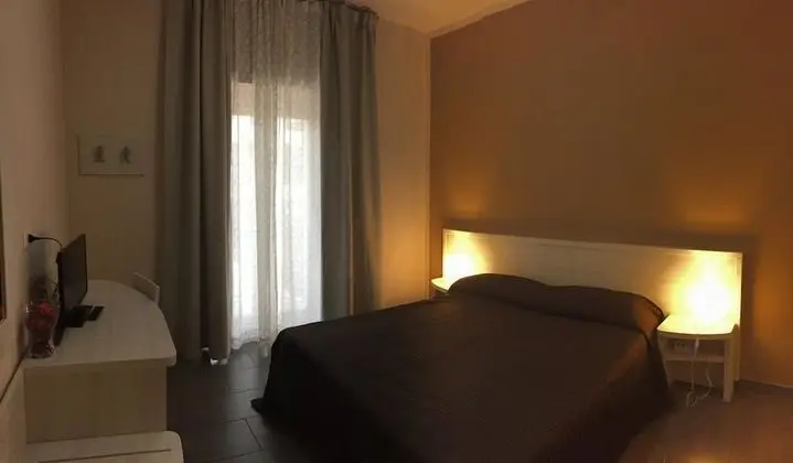 Classic Tek Büyük veya İki Ayrı Yataklı Oda, Engellilere Uygun, Bahçe Manzaralı