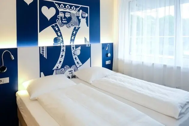 Comfort Tek Büyük veya İki Ayrı Yataklı Oda