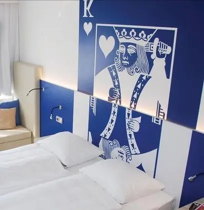 Comfort Tek Büyük veya İki Ayrı Yataklı Oda