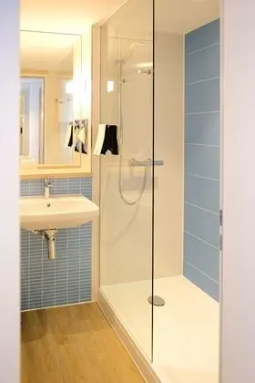 Comfort Tek Büyük veya İki Ayrı Yataklı Oda