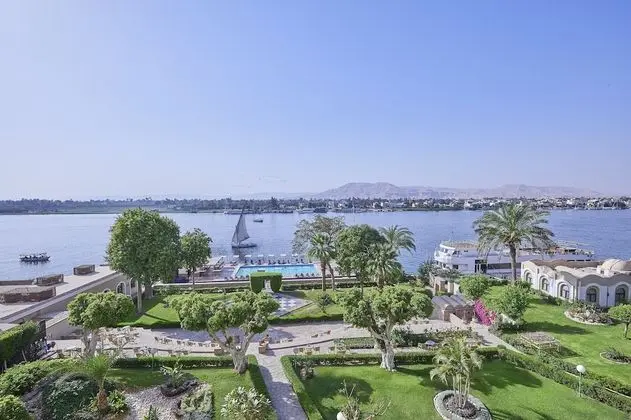 Superior İki Ayrı Yataklı Oda (Nile View)