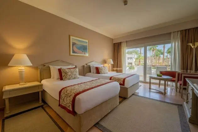 Superior Oda, Bahçe Manzaralı (Queen or Twin Bed)