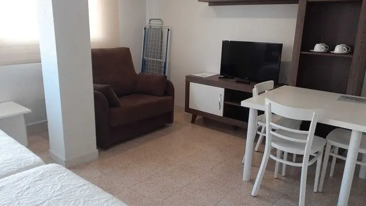 Stüdyo (3 people)