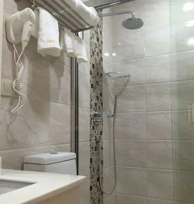 Economy Tek Büyük veya İki Ayrı Yataklı Oda