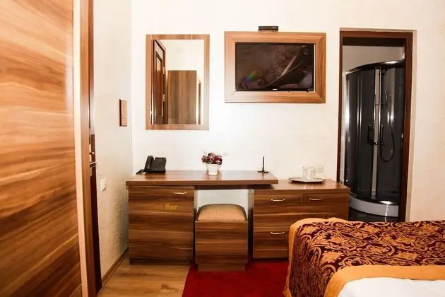 Comfort Tek Büyük Yataklı Oda