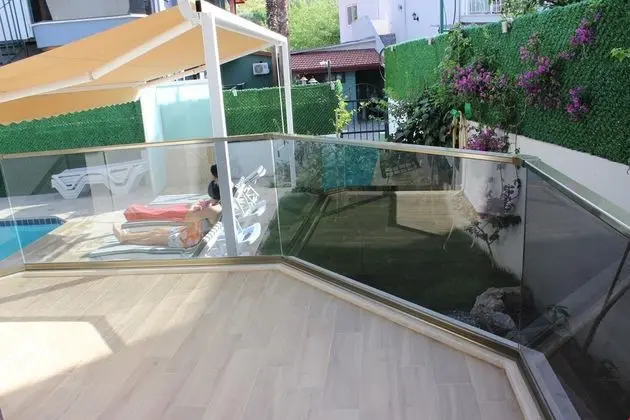 Villa - Ortak Havuzlu