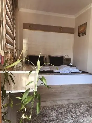 Villa - Ortak Havuzlu