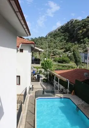 Villa - Ortak Havuzlu