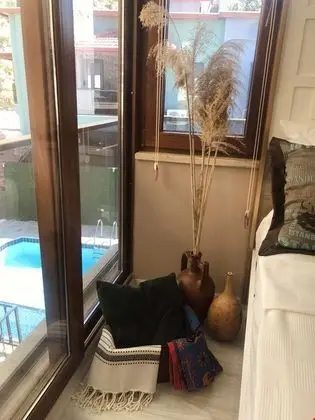 Villa - Ortak Havuzlu
