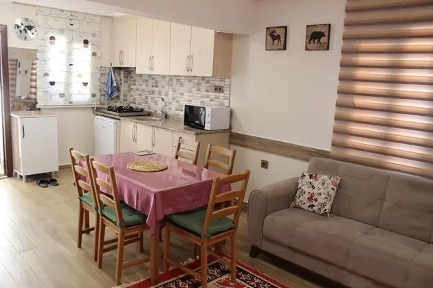 Villa - Ortak Havuzlu