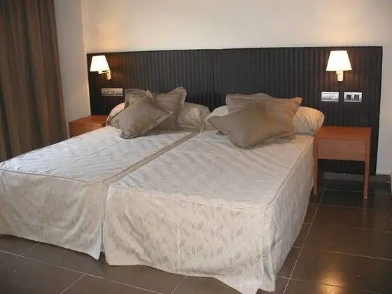 Üç Kişilik Oda (2Adults + 1 Child)