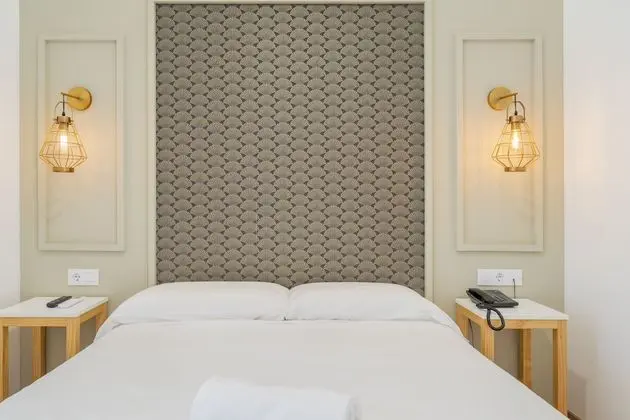 Gallery Tek Büyük Yataklı Oda