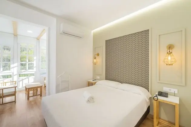 Gallery Tek Büyük Yataklı Oda