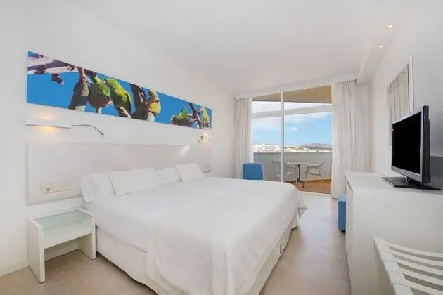 Standard Oda, Balkon, Kısmi Deniz Manzaralı