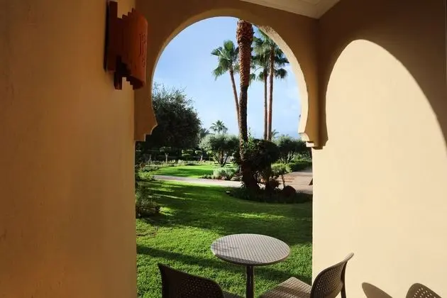 Tek Büyük Yataklı Oda, Bahçe Manzaralı