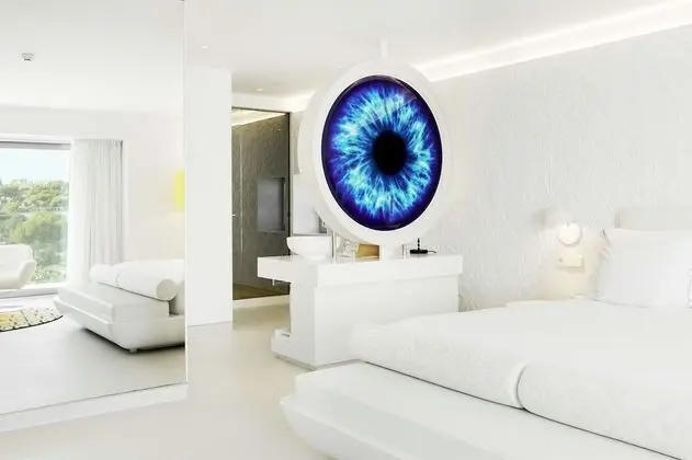 Tek Büyük Yataklı Oda, Balkon (by Marcel Wanders)