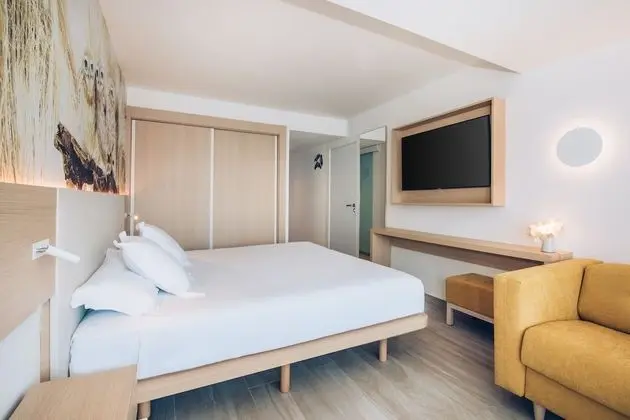 Büyük Yataklı Tek Kişilik Oda, Deniz Manzaralı (Priority Location)